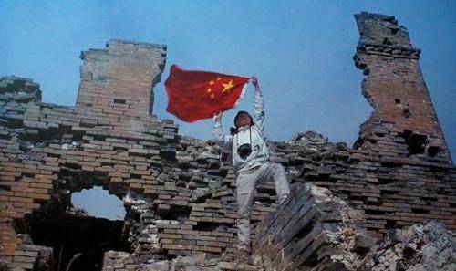 他用30年时间证明,中国人不比外国人差,走长城他第一