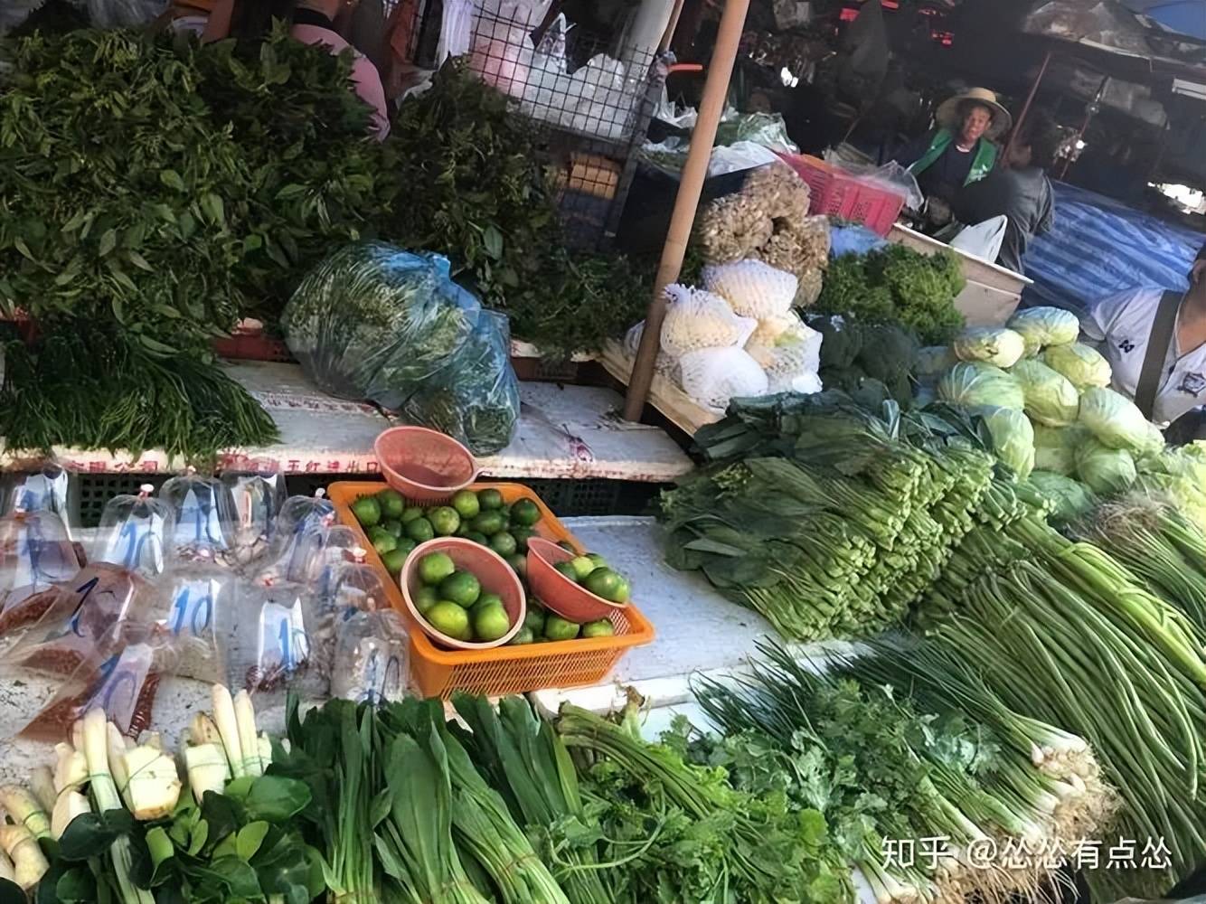   为什么泰国曼谷的人基本不做饭？还原中国曼谷的菜市场游客:真的很不一般。