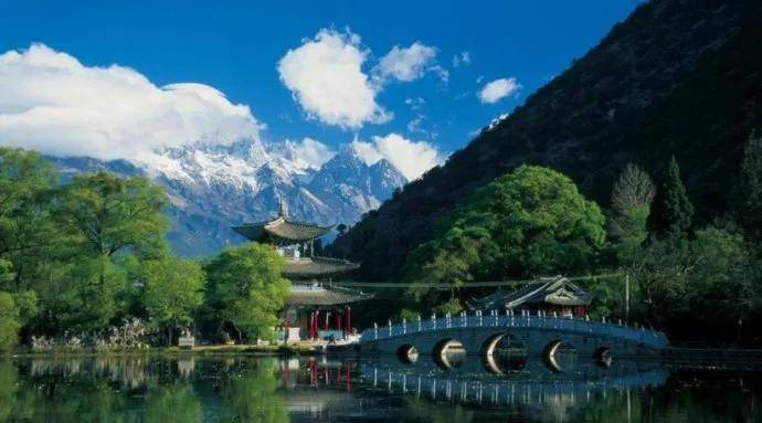 云南丽江美景如诗如画