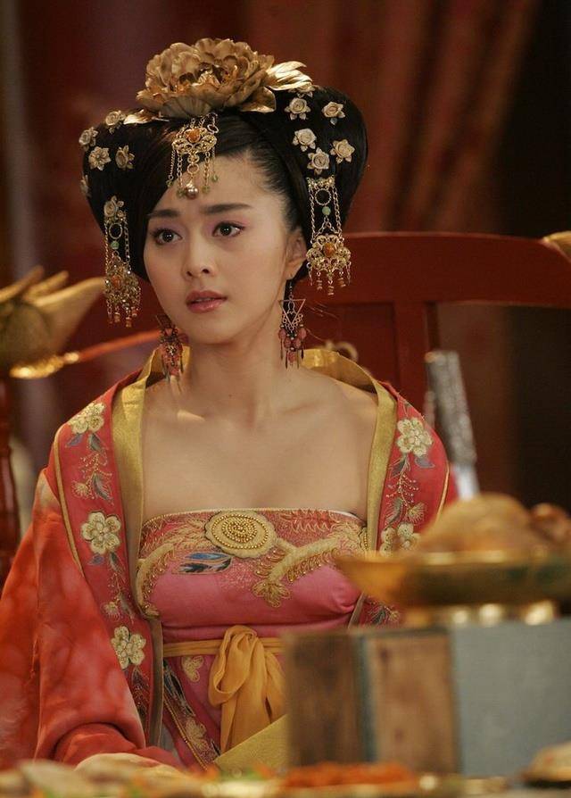 中国古代最让皇帝痴迷的八大美女排行榜,妲己排第五,谁排第一?