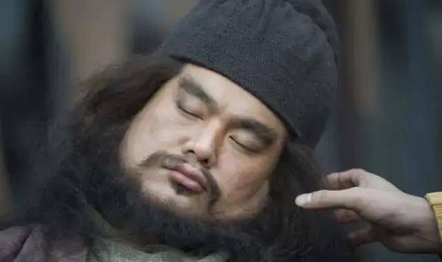 真读三国,不看演义:张飞与关羽相比,究竟谁更厉害?