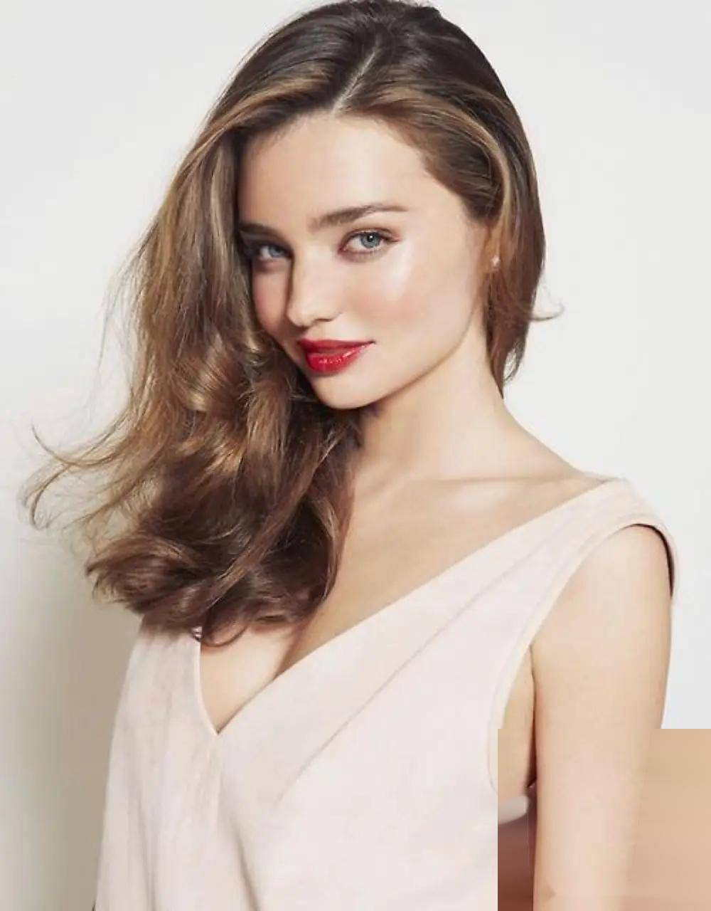 米兰达可儿,性感与智慧的完美碰撞,这谁hold得住?