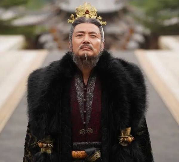 9个渣出天际的皇帝!