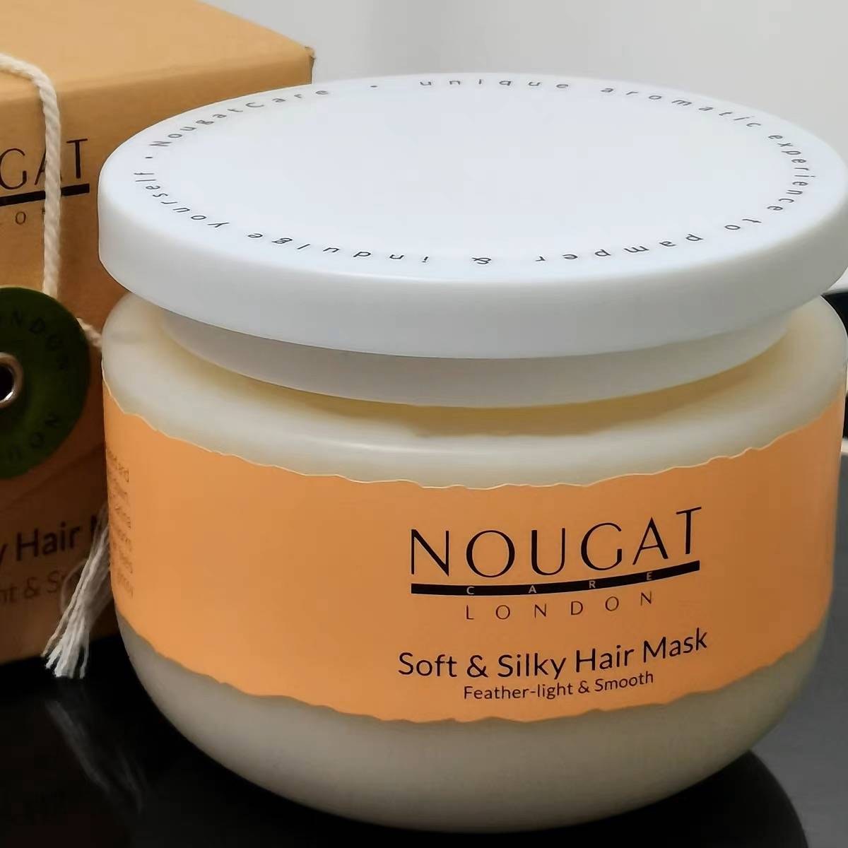 里面添加了维e,维他命b5,玻尿酸和菊粉益生菌等成分,听上去非常适合