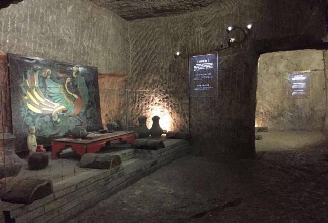 比如西汉楚襄王刘注,其墓(即龟山汉墓)中的"文字提醒"不仅不恐怖,反而