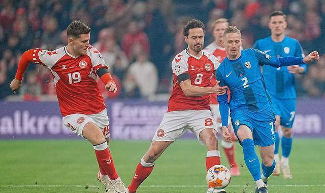 历史战绩丹麦国家队在欧洲杯赛场上有着辉煌的过往,尤其是1992年的