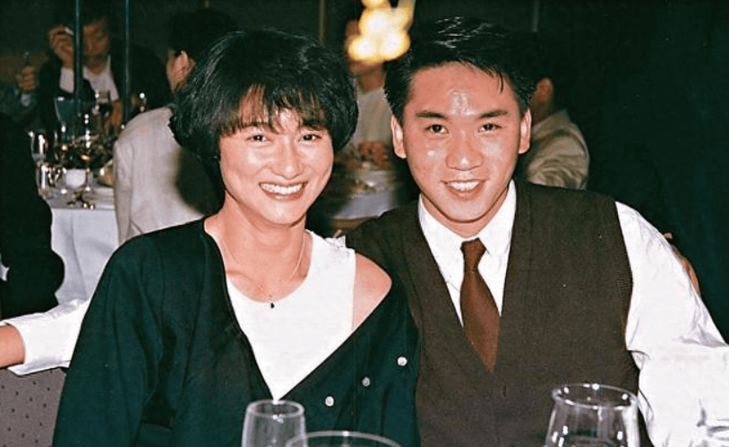 恭喜!56岁香港知名男星黄子扬老来得子,宣布三婚妻子平安生子