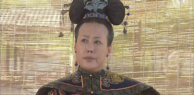 其实,对于刚刚入关的清朝而言,孝庄太后放弃朝政大权既有她的无可奈何