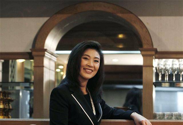 泰国美女总理英拉:替兄从政却惨遭陷害,逃亡中国后成企业董事长