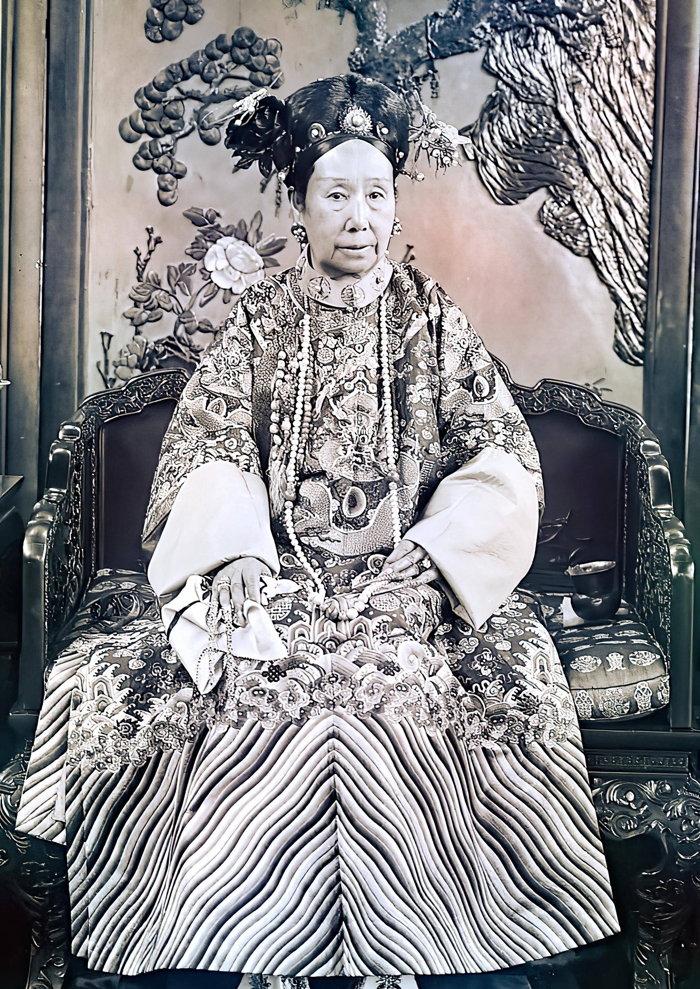 《大宅门》中大格格的悲剧不是偶然,为何旗人女子多剩女?