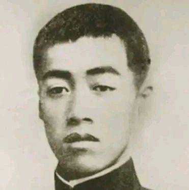 这封信是林觉民在1911年4月24日写给妻子的一封信,那夜他辗转反侧