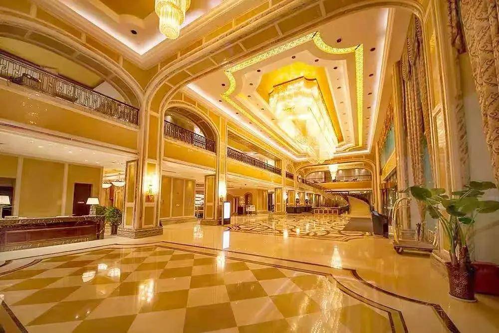 第一站:新乡接待中心:开元名都大酒店(五星级)精选当地环境幽静,空气
