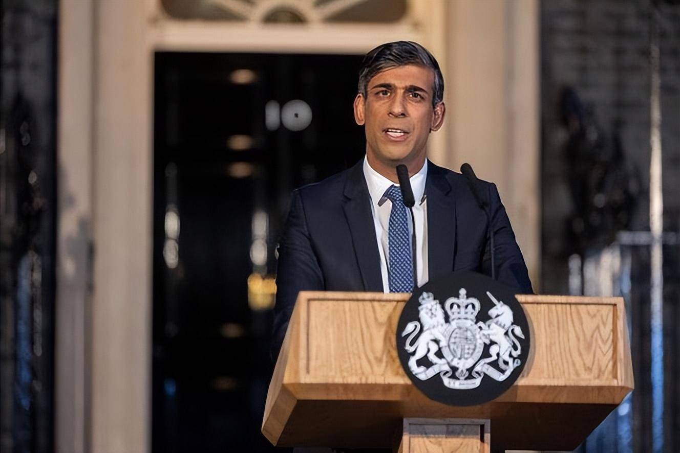 就在我方代表对其严正抗议之际,他又死皮赖脸的希望加强对华经济联系