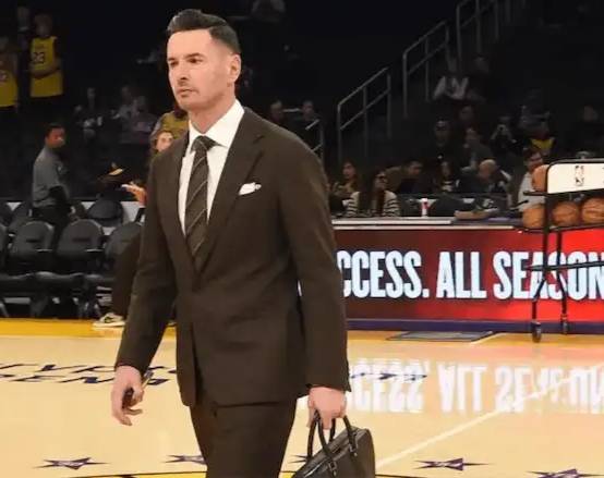 nba新闻纵览:波神总决赛g1复出,湖人锁定雷迪克_球员_合同_吉斯