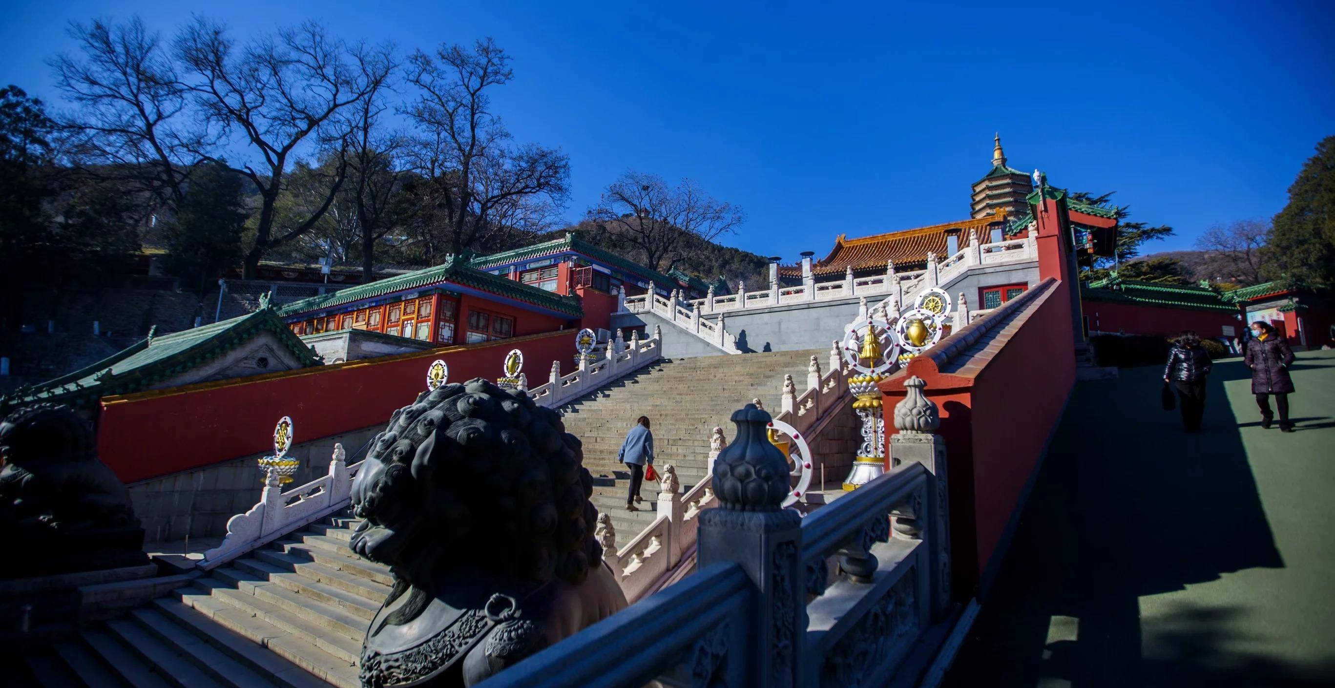 八大处历经清顺治年间康熙年间两度重修规模日大改称长安寺
