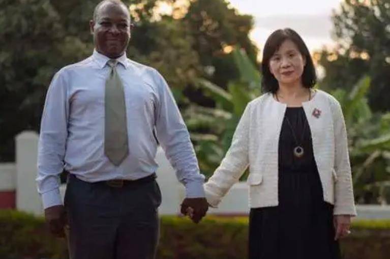 "清华女神"王丽红:1996年为爱远嫁非洲,如今境况如何?