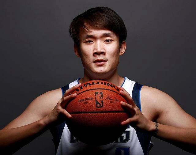 逝去的篮球梦,丁彦雨航曾经接近nba之路
