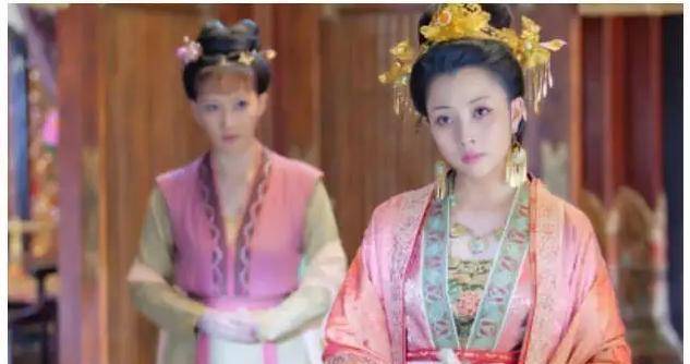 赵匡胤兄弟赵光义成为君主后,是如何对待24岁的皇后嫂子的?