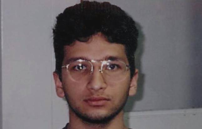 1994年美国一家三口惨死,儿子行为反常,却遭诱供终身监禁,为何