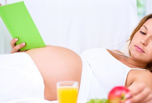 怀孕期间，孕妈妈经常吃这两种饭，可能会引起腹泻_孕妇_烧烤_工作。