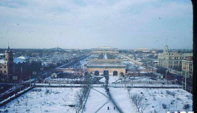 1948年雪中北京城:600年古城墙依旧完整,当拆掉时梁思成落泪了