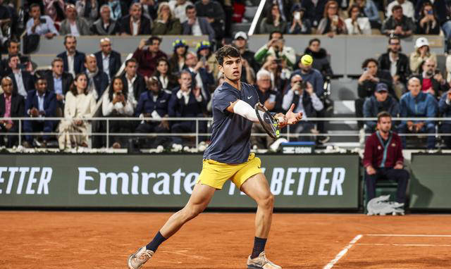 西西帕斯连续6次败给克星阿尔卡拉斯,红土之路何去何从?