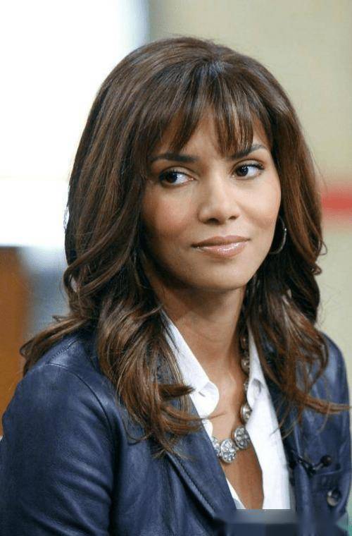 哈利·贝瑞的美貌与才华,让人叹为观止!