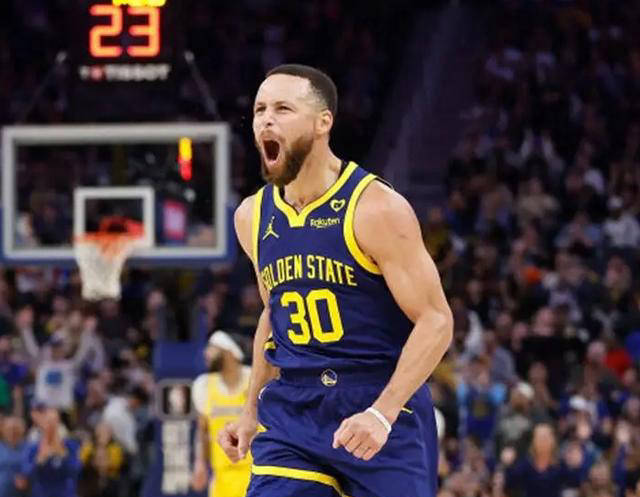 库里全票获得mvp:永恒的篮球壮举