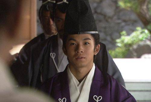 他是受太阁恩惠的战国武将,为主君集结大军,却意外为其敲响丧钟