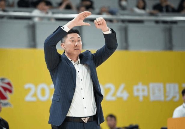 也大概率离队,据了解马靖越有自己的职业规划,不排成为裁判的可能