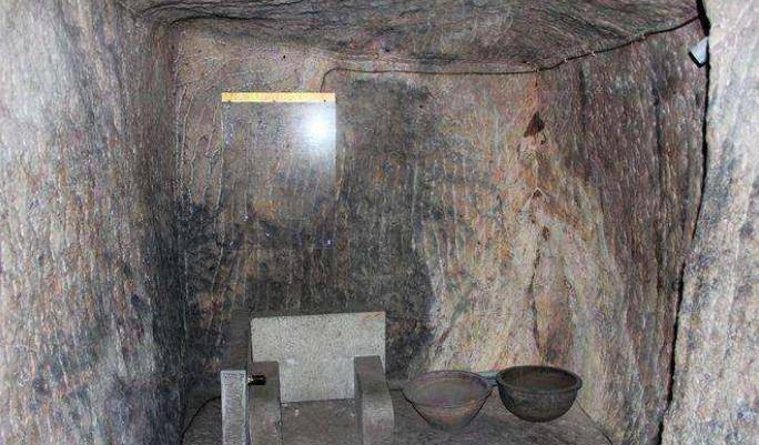 为防住盗墓贼,古代墓主出尽奇招,龟山汉墓堪称最搞笑的防盗方式