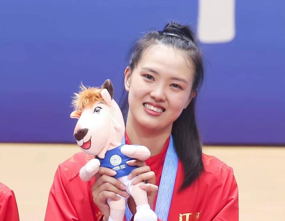 中国女排央视最新专访曝光,蔡斌自我反省,张常宁透露回归原因