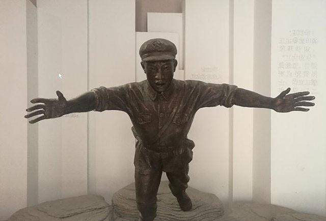 烈士王杰8年的未婚妻:为其照顾父母不愿"改嫁",后来过得怎样