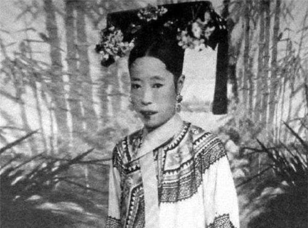 晚清宫女荣儿,道出其中内幕!_慈禧_皇帝_清朝
