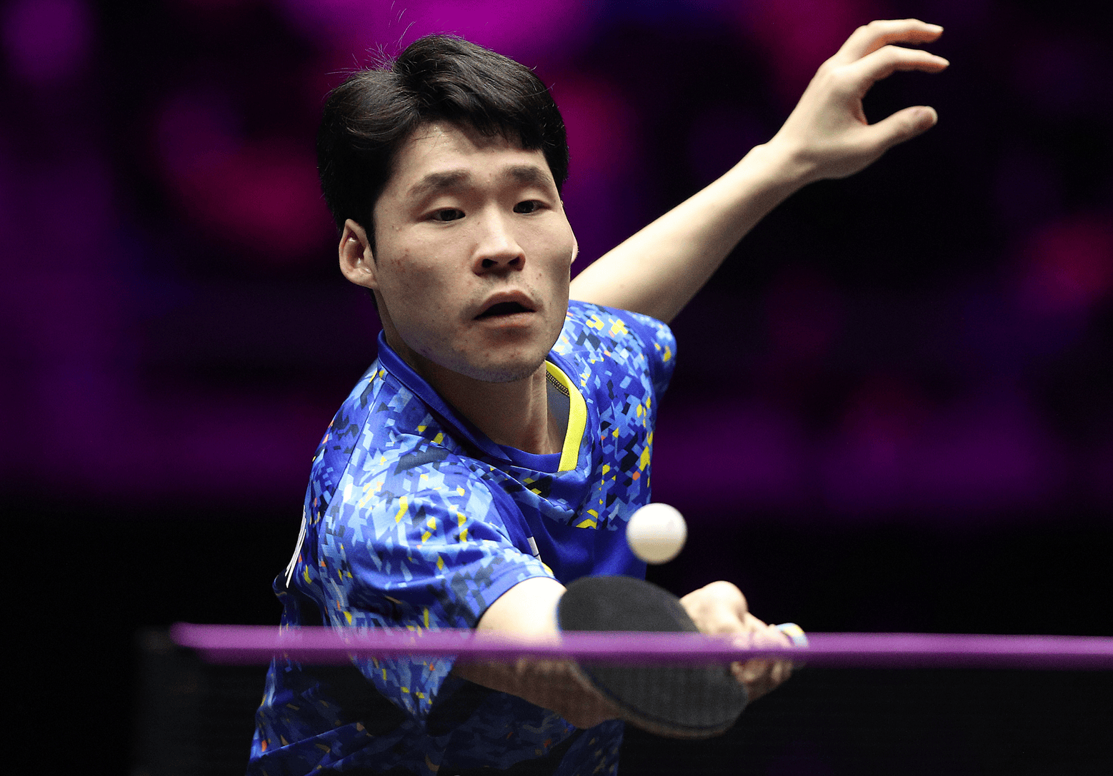 乒乓球萨格勒布赛:男单8强出炉!张本智和晋级,日本3人韩国2人
