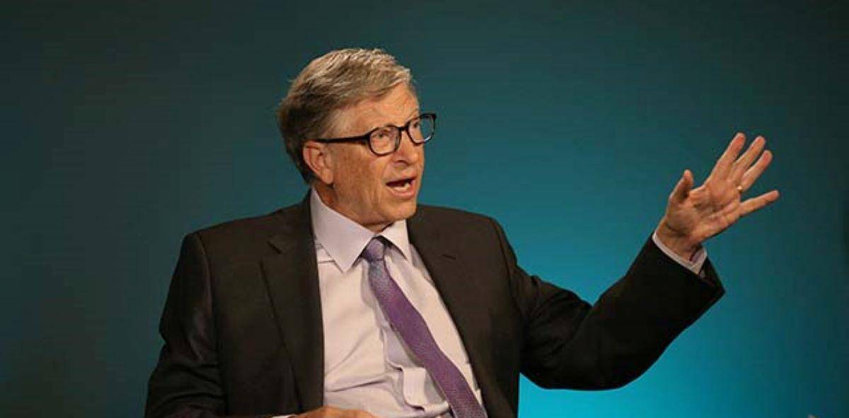 埃里森:32岁前一事无成,最后逆袭成功,身价2900亿,72岁泡嫩模