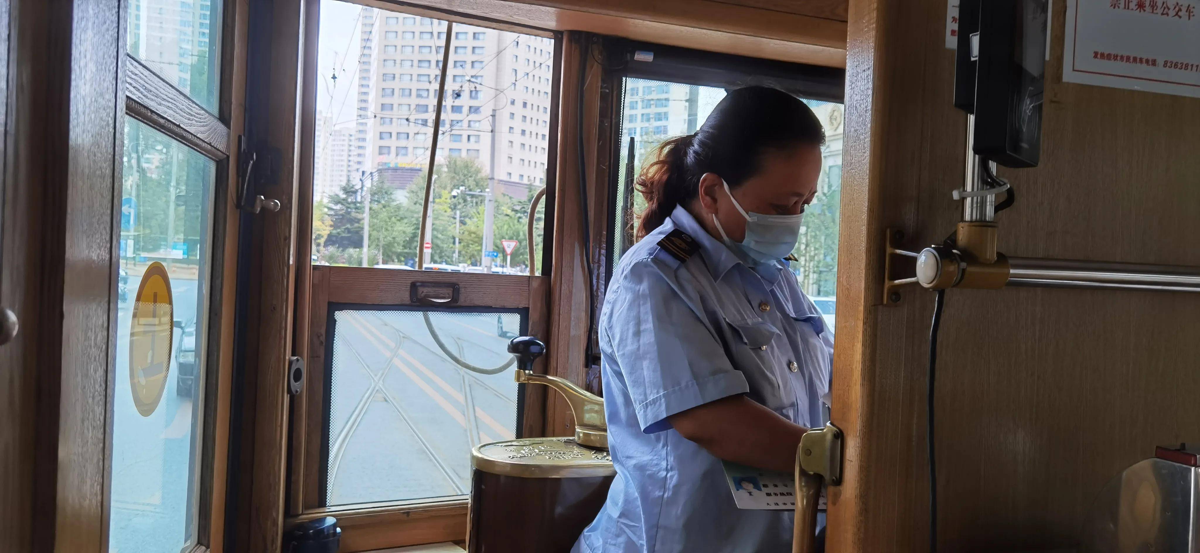 来大连旅游一定要体验一下有轨电车_html_sm_www