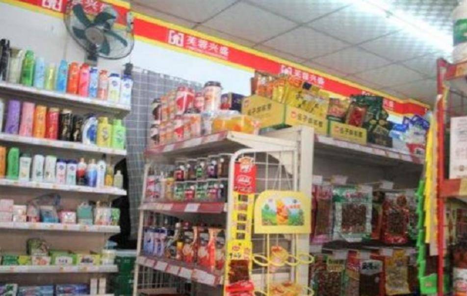 湖南隐形富豪岳立华:拥有15000家小卖部,靠服务村镇赚大钱