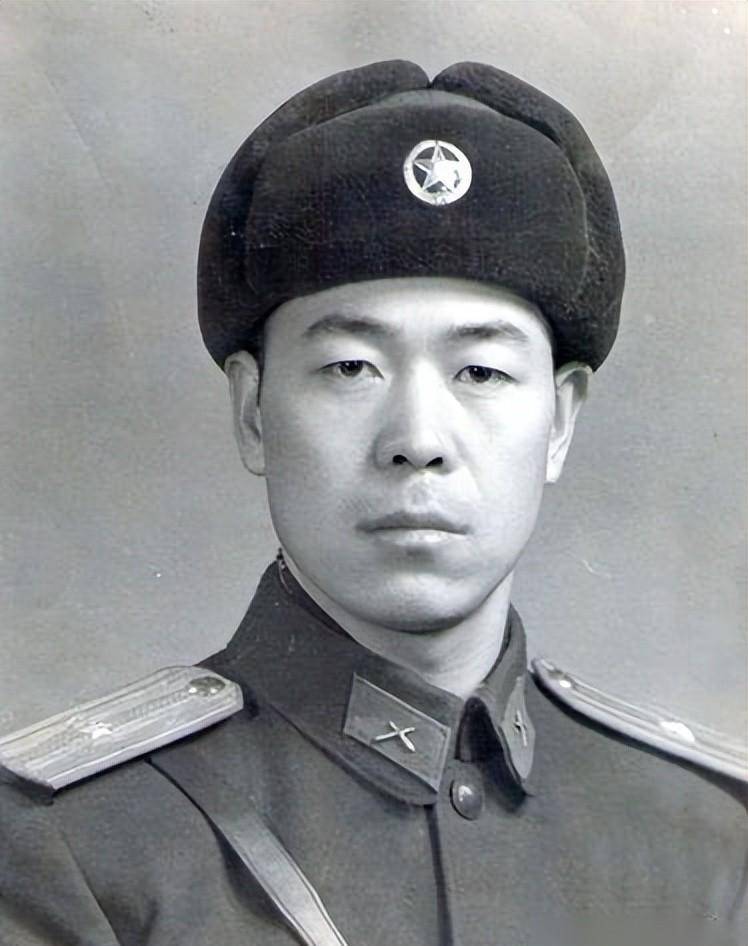 68年,4架"美国敌机"逼近我军导弹营,为何营长7次抗命拒发导弹_陈辉亭