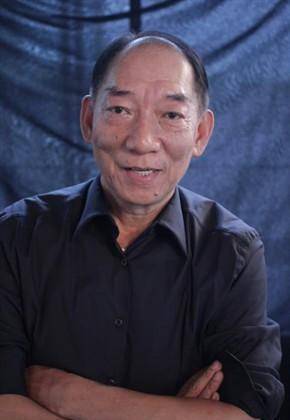 父亲和哥哥称霸武指,他则是周星驰的黄金客串