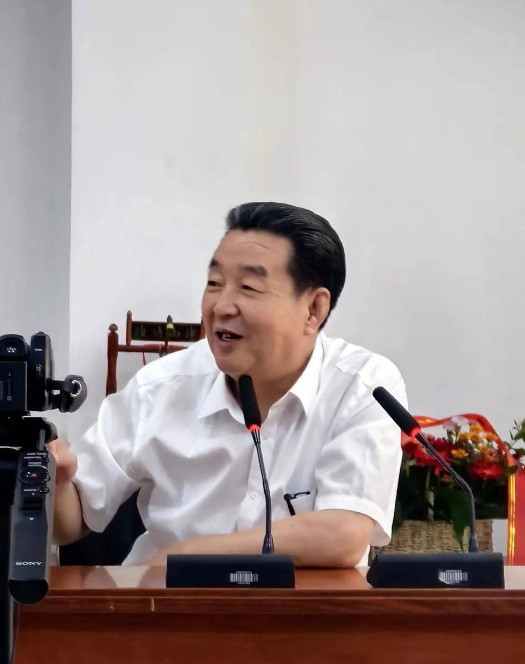 中国楹联学会副会长,天津市楹联学会会长陈伟明在讲话时指出,津南区