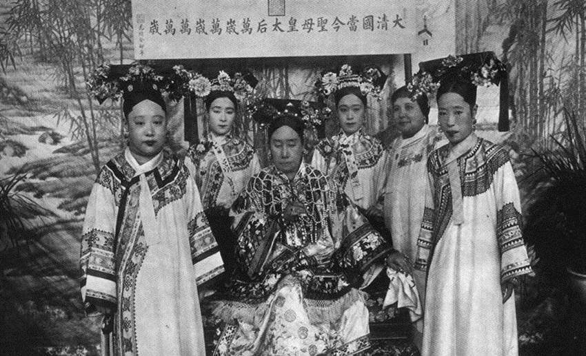 光绪对珍妃的爱到底有多深?珍妃离世后,30岁的光绪八年不近女色