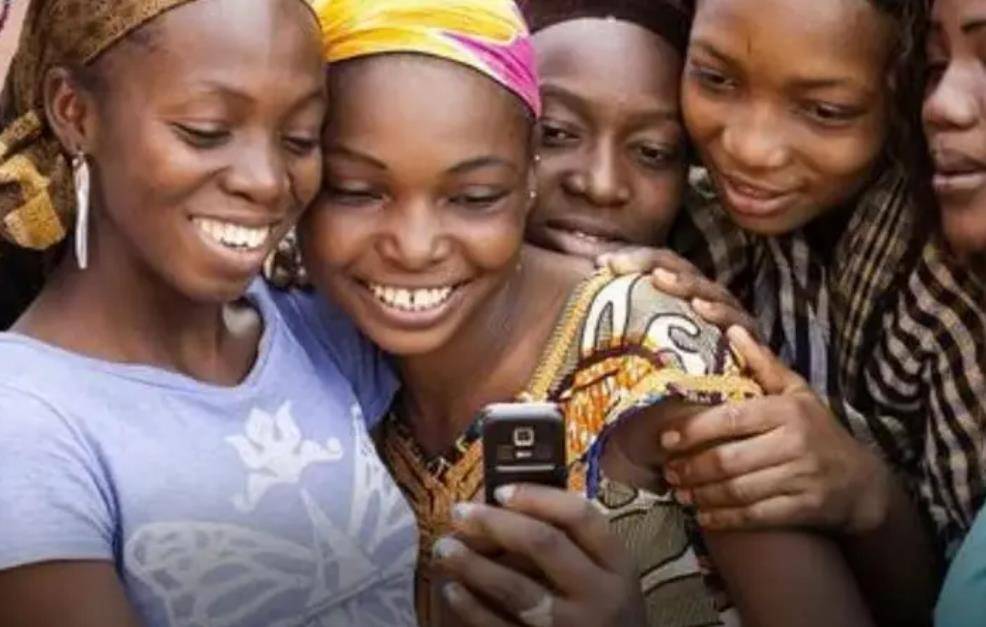 74亿部,赚得170亿_竺兆江_市场_品牌