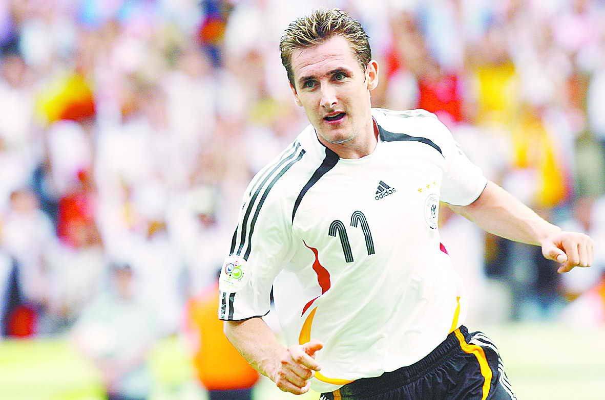 2016年-2018年,克洛泽在德国国家队担任助教,积累经验.