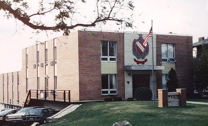 最不务正业ceo:因杀马特造型被"炒",旷工做瑜伽,年薪1.4美元