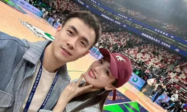 辽宁男篮传奇球员赵继伟回归家乡担任文旅形象大使