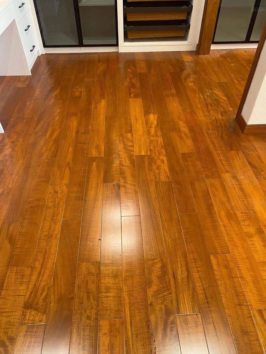 缅甸柚木水波纹地板:百里挑一的珍品