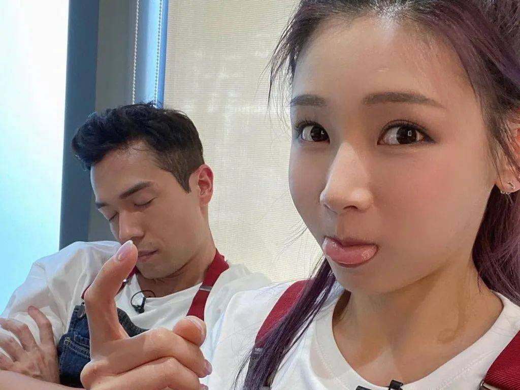 34岁前tvb「腰果眼女神」近况曝光_简淑儿_香港_珠宝