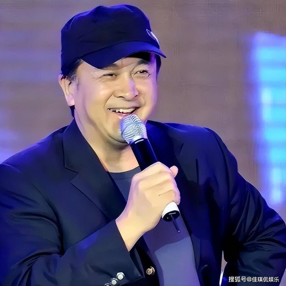 根据官方权威渠道的说法,黄宏在八一影厂担任厂长的这段时间里,他确实