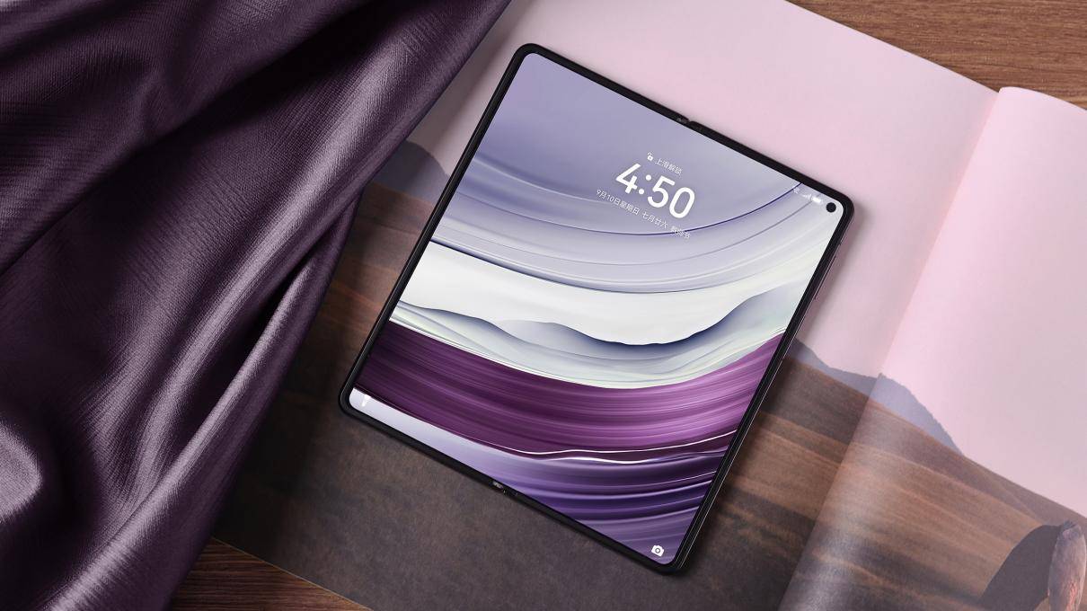 华为mate x5折叠屏手机成父亲节最好礼物,购机享huawei care 权益